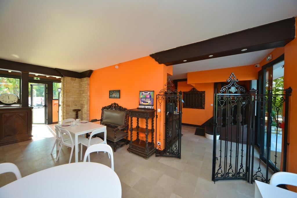 Logis - Hotel Restaurant La Mire Vierzon Zewnętrze zdjęcie