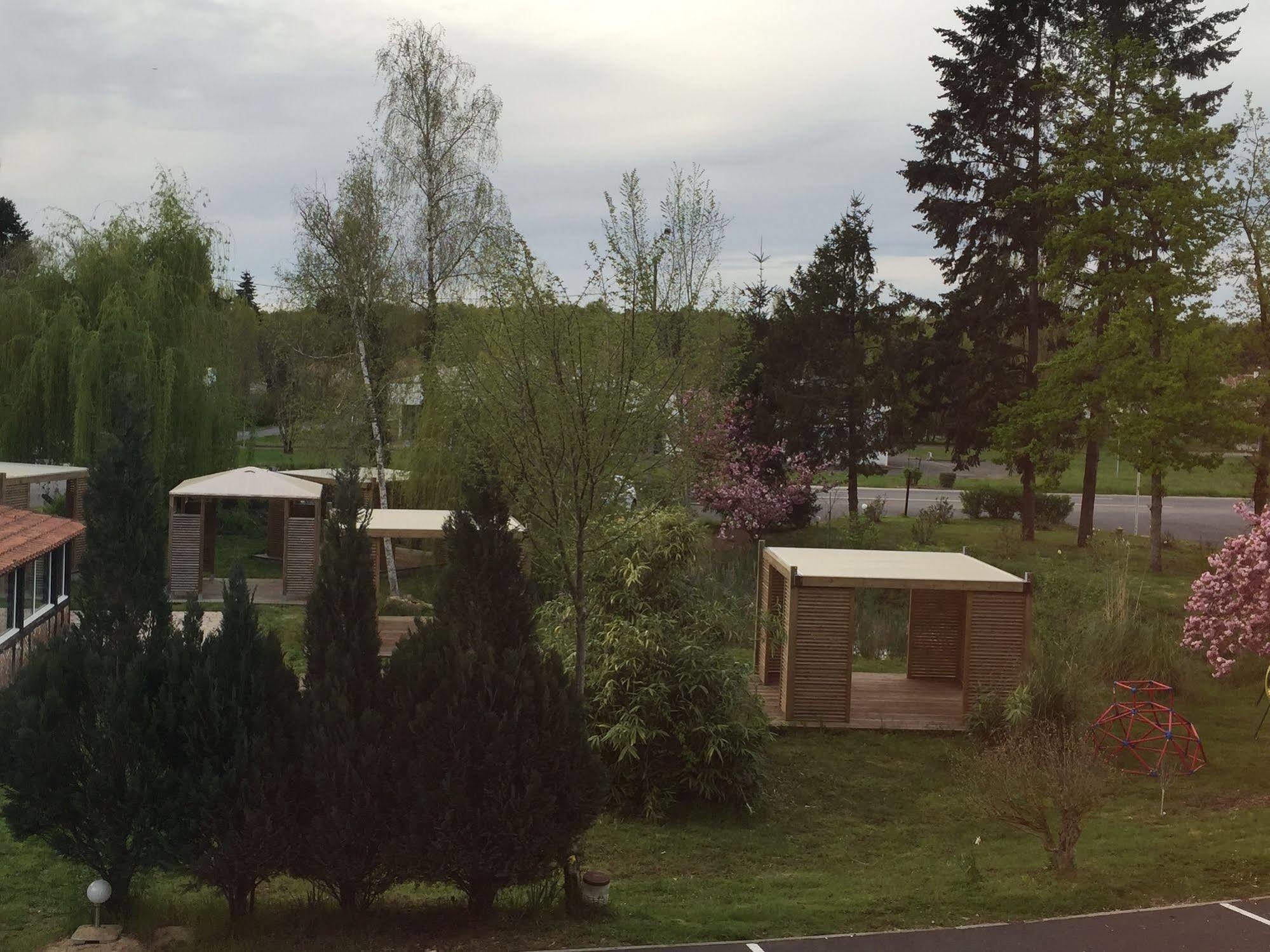 Logis - Hotel Restaurant La Mire Vierzon Zewnętrze zdjęcie